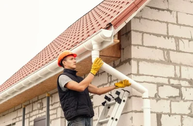 Pose et remplacement de gouttières à Esperce